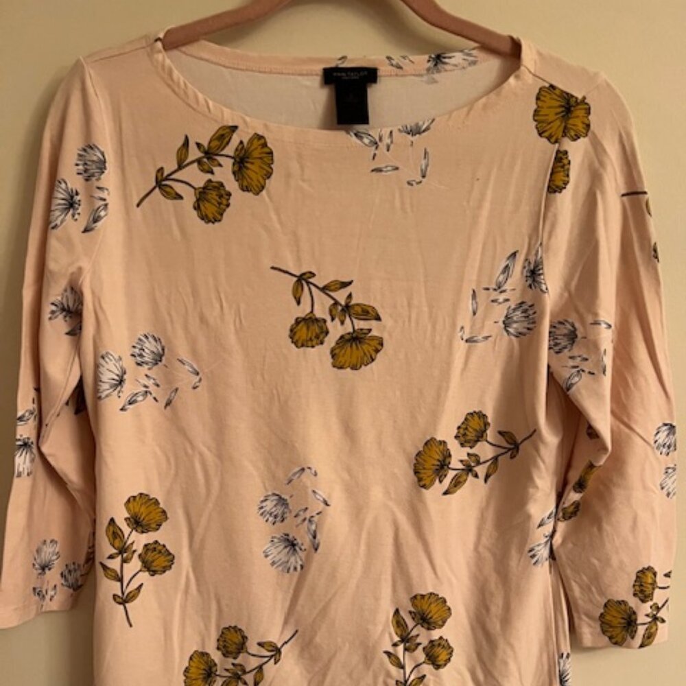 Ann Taylor Factory Top Size Small Color Yellow Floral 3/4 Sleeve